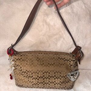 ✨SOLD!!!✨ Coach Signature Jacquard Baguette Shoulder Bag